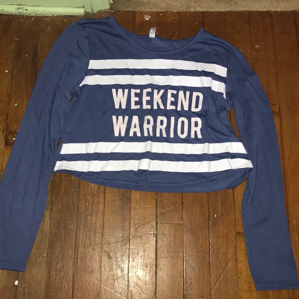 Blue and white says “weekend warrior”
